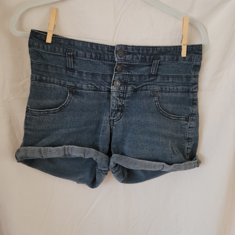 Massimo high-rise short shorts